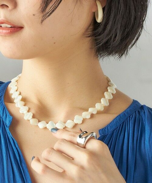 セール】 フラワー シェル ネックレス （ネックレス・ペンダント