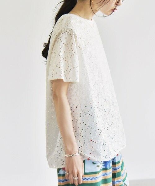 SHIPS / シップス シャツ・ブラウス | quaranciel:〈手洗い可能〉フラワー 刺繍 アイレット ハーフスリーブ プルオーバー | 詳細12