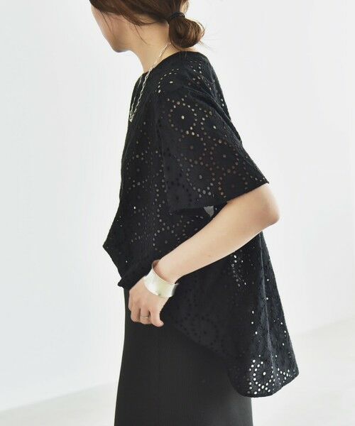 SHIPS / シップス シャツ・ブラウス | quaranciel:〈手洗い可能〉フラワー 刺繍 アイレット ハーフスリーブ プルオーバー | 詳細24