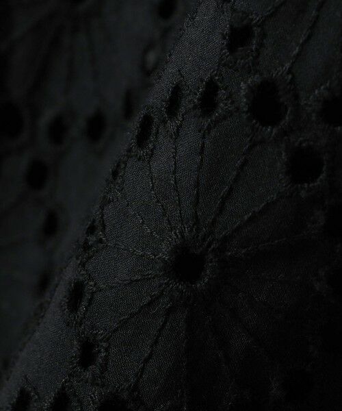 SHIPS / シップス シャツ・ブラウス | quaranciel:〈手洗い可能〉フラワー 刺繍 アイレット ハーフスリーブ プルオーバー | 詳細27