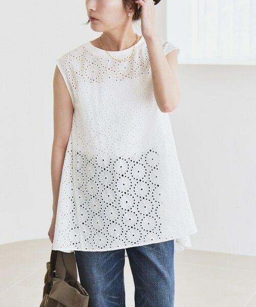 SHIPS / シップス シャツ・ブラウス | quaranciel:〈手洗い可能〉フラワー 刺繍 アイレット ノースリーブ フレア プルオーバー | 詳細10