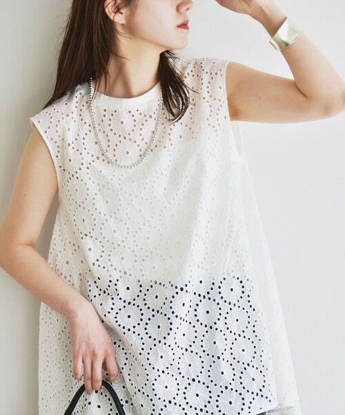 SHIPS / シップス シャツ・ブラウス | quaranciel:〈手洗い可能〉フラワー 刺繍 アイレット ノースリーブ フレア プルオーバー | 詳細14