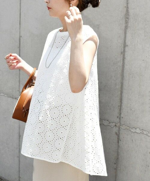 SHIPS / シップス シャツ・ブラウス | quaranciel:〈手洗い可能〉フラワー 刺繍 アイレット ノースリーブ フレア プルオーバー | 詳細4