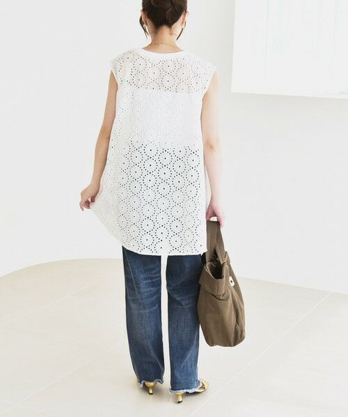 SHIPS / シップス シャツ・ブラウス | quaranciel:〈手洗い可能〉フラワー 刺繍 アイレット ノースリーブ フレア プルオーバー | 詳細6