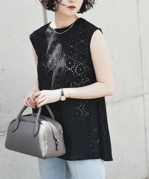 SHIPS / シップス シャツ・ブラウス | quaranciel:〈手洗い可能〉フラワー 刺繍 アイレット ノースリーブ フレア プルオーバー | 詳細21