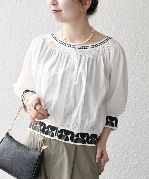 SHIPS / シップス シャツ・ブラウス | bon_meur:〈洗濯機可能〉ジオメトリック エンブロイダリー シャーリング ブラウス | 詳細3