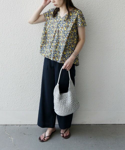 SHIPS / シップス シャツ・ブラウス | SHIPS Colors:〈洗濯機可能〉ボタニカル プリント Vネック ブラウス | 詳細4