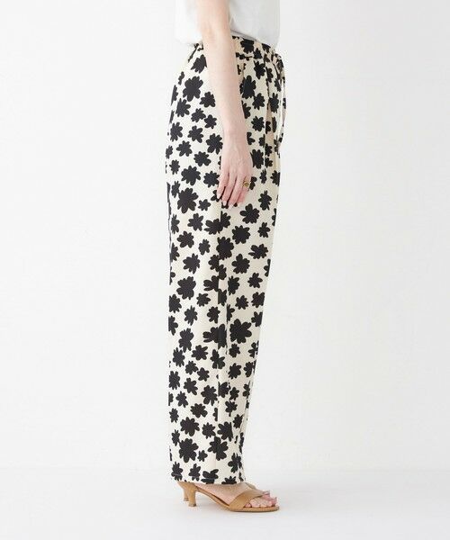 SHIPS / シップス その他パンツ | SHIPS Colors:〈手洗い可能〉モノトーン フラワー イージーパンツ◇ | 詳細13