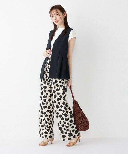 SHIPS / シップス その他パンツ | SHIPS Colors:〈手洗い可能〉モノトーン フラワー イージーパンツ◇ | 詳細24