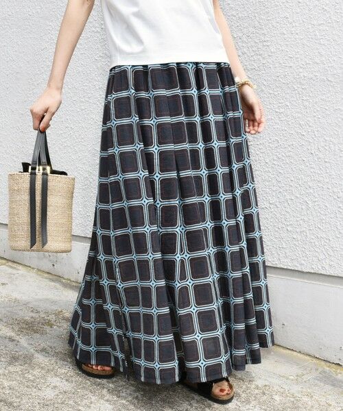 SHIPS / シップス ロング・マキシ丈スカート | 【SHIPS別注】UHURU:〈手洗い可能〉シアープリント ギャザー スカート | 詳細15