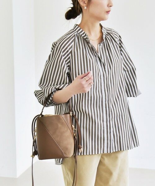 SHIPS / シップス シャツ・ブラウス | quaranciel:〈洗濯機可能〉REPREVE バンドカラー ギャザー パフ シャツ ブラウス | 詳細29