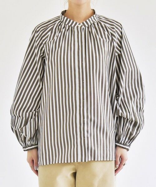 SHIPS / シップス シャツ・ブラウス | quaranciel:〈洗濯機可能〉REPREVE バンドカラー ギャザー パフ シャツ ブラウス | 詳細29