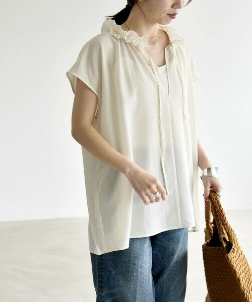 SHIPS / シップス シャツ・ブラウス | 《追加予約》quaranciel:〈洗濯機可能〉フリルカラー リボン フレンチスリーブ ブラウス | 詳細5