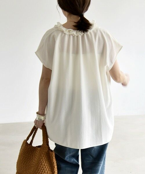 SHIPS / シップス シャツ・ブラウス | 《追加予約》quaranciel:〈洗濯機可能〉フリルカラー リボン フレンチスリーブ ブラウス | 詳細8