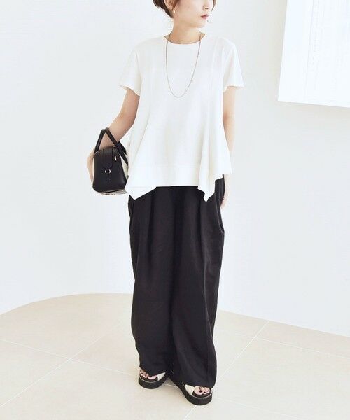 SHIPS / シップス Tシャツ | quaranciel:〈手洗い可能〉ハンカチーフヘム フレア クルーネック TEE | 詳細1