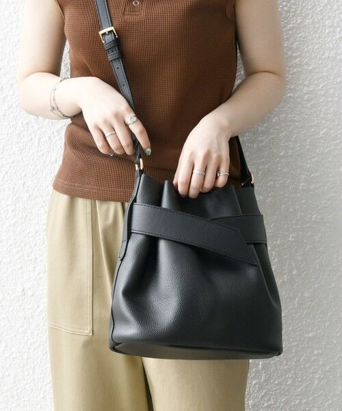 SHIPS / シップス ショルダーバッグ | 《一部追加予約》SHIPS any: ベルト デザイン 巾着 ショルダー バッグ | 詳細5