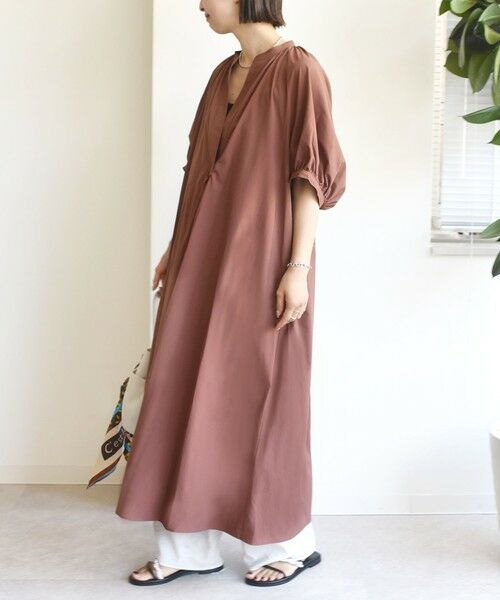 SHIPS / シップス ロング・マキシ丈ワンピース | 〈手洗い可能〉RENU ソフト タイプライター ギャザー ワンピース | 詳細26