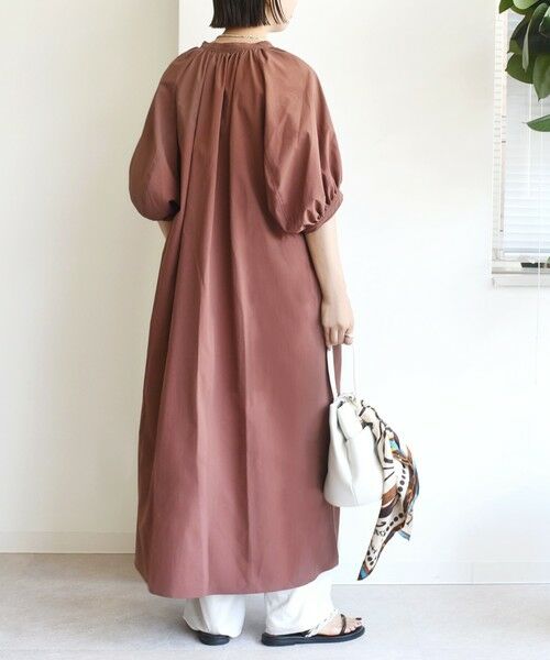 SHIPS / シップス ロング・マキシ丈ワンピース | 〈手洗い可能〉RENU ソフト タイプライター ギャザー ワンピース | 詳細27