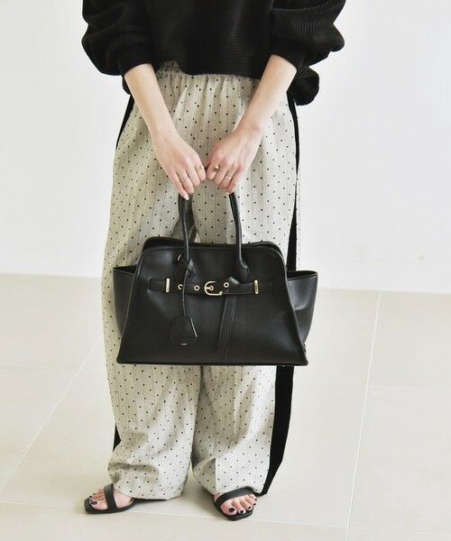 SHIPS / シップス トートバッグ | quaranciel: 2way 金具 ベルト スクエア トート バッグ（A4対応） | 詳細10