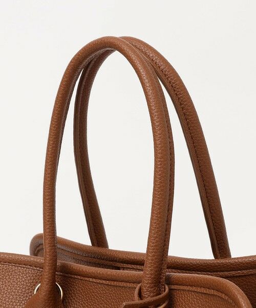 SHIPS / シップス トートバッグ | quaranciel: 2way 金具 ベルト スクエア トート バッグ（A4対応） | 詳細23