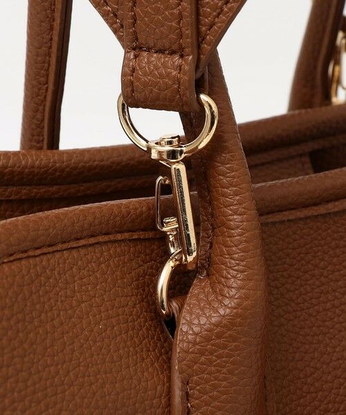 SHIPS / シップス トートバッグ | quaranciel: 2way 金具 ベルト スクエア トート バッグ（A4対応） | 詳細25