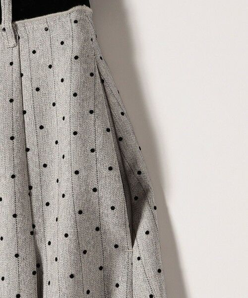SHIPS / シップス ロング・マキシ丈スカート | quaranciel:〈洗濯機可能〉フロッキー ドット ストライプ フレア スカート | 詳細14