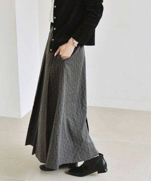 SHIPS / シップス ロング・マキシ丈スカート | quaranciel:〈洗濯機可能〉フロッキー ドット ストライプ フレア スカート | 詳細23