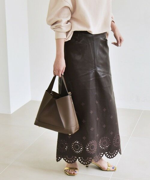 SHIPS / シップス ミニ・ひざ丈スカート | quaranciel: フラワー 刺繍 バック スリット ロング スカート | 詳細14