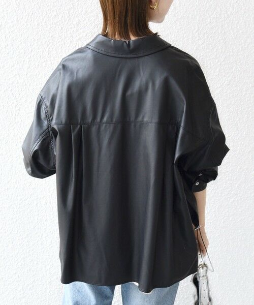 SHIPS / シップス シャツ・ブラウス | 【WEB限定】〈手洗い可能〉合成皮革 裾 ドロスト シャツ 羽織 | 詳細23