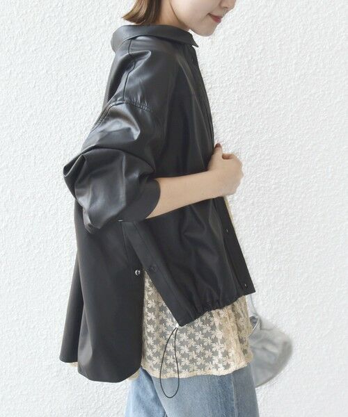 SHIPS / シップス シャツ・ブラウス | 【WEB限定】〈手洗い可能〉合成皮革 裾 ドロスト シャツ 羽織 | 詳細24