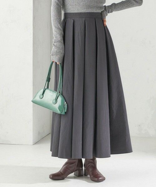 SHIPS for women/シップスウィメン 〈手洗い可能〉タフタ タック フレア スカート ブラック ONE SIZE SHIPS for women/シップスウィメン 〈手洗い可能〉タフタ タック フレア スカート ブラック ONE SIZE