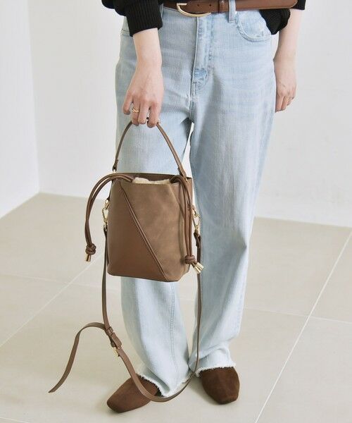 SHIPS / シップス ショルダーバッグ | quaranciel: 2way コンビ バケツ ショルダーバッグ × フェイクファー 巾着 | 詳細13