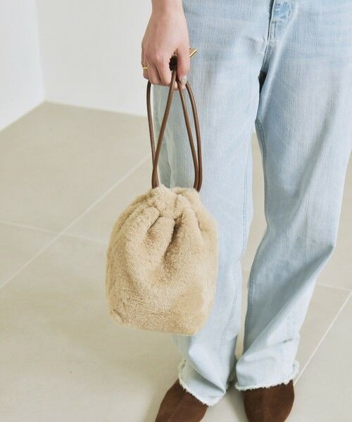 SHIPS / シップス ショルダーバッグ | quaranciel: 2way コンビ バケツ ショルダーバッグ × フェイクファー 巾着 | 詳細16