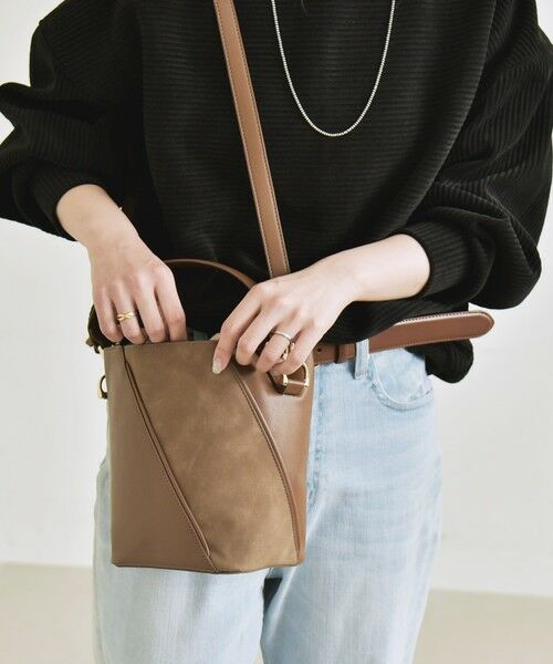 SHIPS / シップス ショルダーバッグ | quaranciel: 2way コンビ バケツ ショルダーバッグ × フェイクファー 巾着 | 詳細9