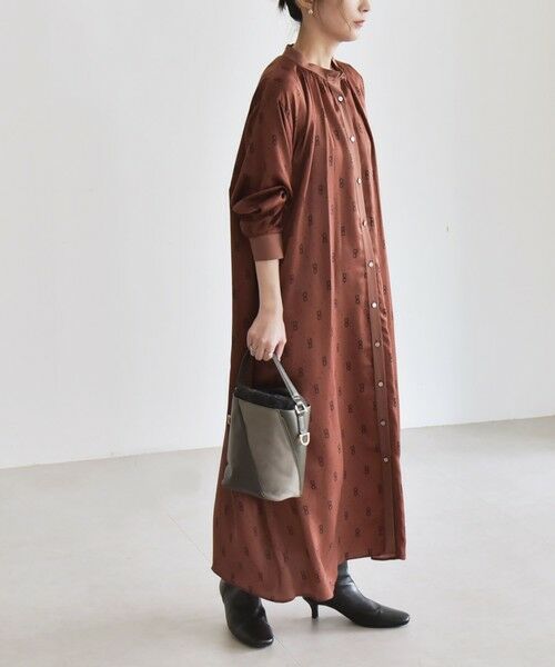 SHIPS / シップス ロング・マキシ丈ワンピース | quaranciel:〈手洗い可能〉モノグラム ドット ロング シャツ ワンピース | 詳細14