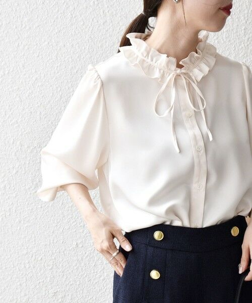 SHIPS / シップス シャツ・ブラウス | 《一部追加予約》SHIPS any:〈洗濯機可能〉サテン フリル カラー リボン シャツ ブラウス(クリーム)