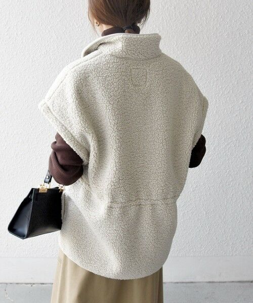 MARK&LONA2022年モデル 中綿ジップベスト ボア フリース 総柄 48 MARK&LONA2022年モデル 中綿ジップベスト ボア フリース 総柄 48