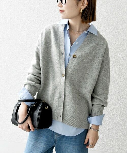美品「MASSIMO ALBA」カシミア×アンゴラ混 カーディガン イタリア製 美品「MASSIMO ALBA」カシミア×アンゴラ混 カーディガン イタリア製