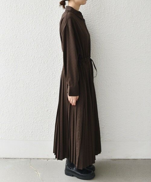 SHIPS / シップス ロング・マキシ丈ワンピース | SHIPS Colors:〈手洗い可能〉ドット プリント プリーツ シャツ ワンピース | 詳細26