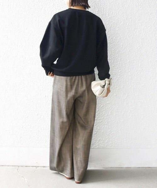 SHIPS / シップス スウェット | 【WEB限定】〈手洗い可能〉パール調 ネックレス チャーム 付 ドルマン スウェット | 詳細3