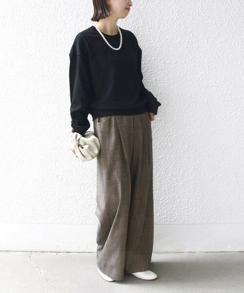 SHIPS / シップス スウェット | 【WEB限定】〈手洗い可能〉パール調 ネックレス チャーム 付 ドルマン スウェット | 詳細4