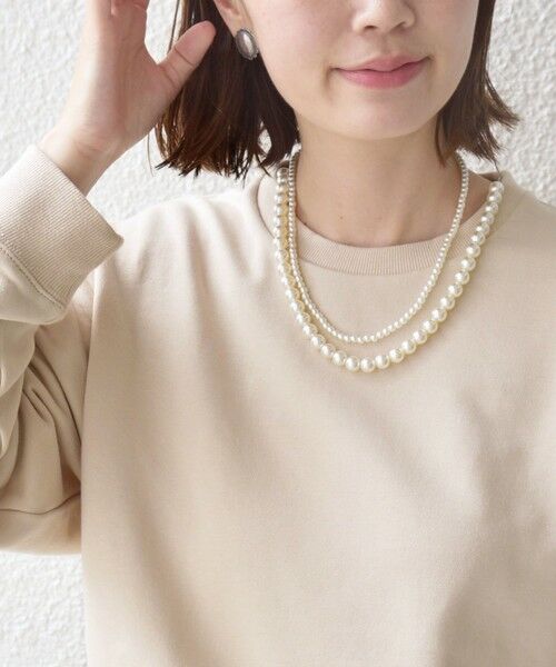 SHIPS / シップス スウェット | 【WEB限定】〈手洗い可能〉パール調 ネックレス チャーム 付 ドルマン スウェット | 詳細19