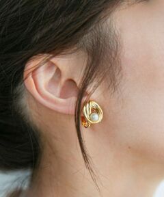SHIPS / シップス ピアス・イヤリング | quaranciel: ツイスト イミテーション パール イヤリング