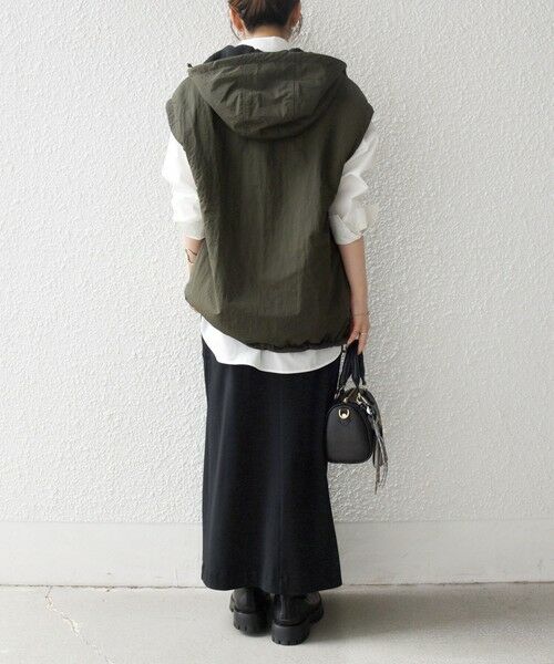 SHIPS / シップス ベスト | SHIPS any: ナイロン × ボア リバーシブル フーディー ベスト | 詳細25