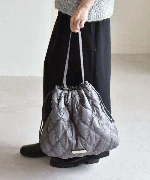 SHIPS / シップス トートバッグ | quaranciel: キルティング ワンハンドル ドロスト トート バッグ（A4対応） | 詳細4