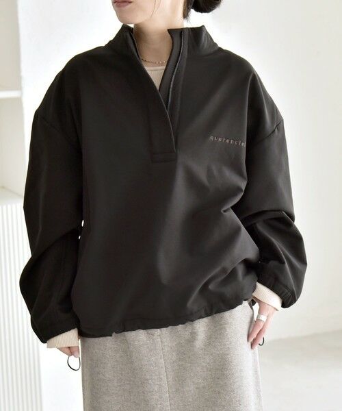 SHIPS / シップス その他トップス | quaranciel:〈洗濯機可能〉ハーフ ジップ ロゴ 刺繍 ドロスト プルオーバー | 詳細3