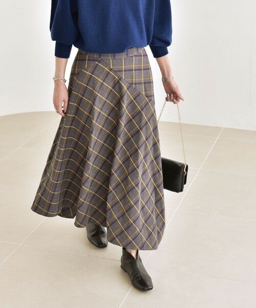 SHIPS / シップス ロング・マキシ丈スカート | quaranciel:〈洗濯機可能〉アシンメトリー ヘム フレア チェック スカート | 詳細7