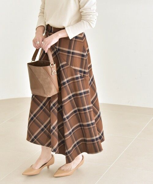 SHIPS / シップス ロング・マキシ丈スカート | quaranciel:〈洗濯機可能〉アシンメトリー ヘム フレア チェック スカート | 詳細14