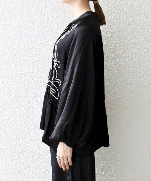 SHIPS / シップス シャツ・ブラウス | SHIPS any:〈洗濯機可能〉サテン 刺繍 スキッパー ペプラム ブラウス | 詳細11