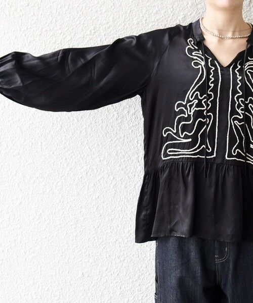 SHIPS / シップス シャツ・ブラウス | SHIPS any:〈洗濯機可能〉サテン 刺繍 スキッパー ペプラム ブラウス | 詳細13